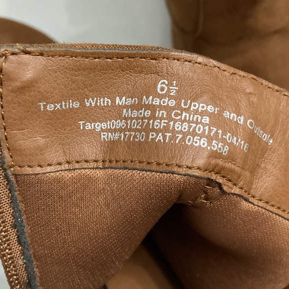 Mossimo Brown Suede Ankle Boots Sz 6 1/2 - Picture 2 of 13